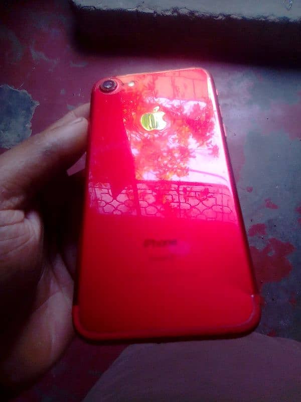 iPhone 7 red eddition 2