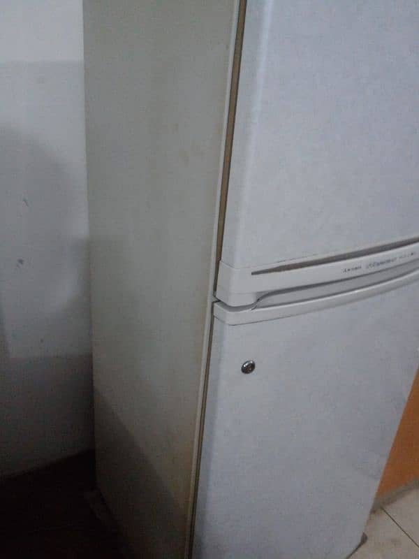 MITSUBISHI NO FROST REFRIGERATOR 1