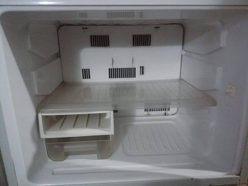 MITSUBISHI NO FROST REFRIGERATOR 2