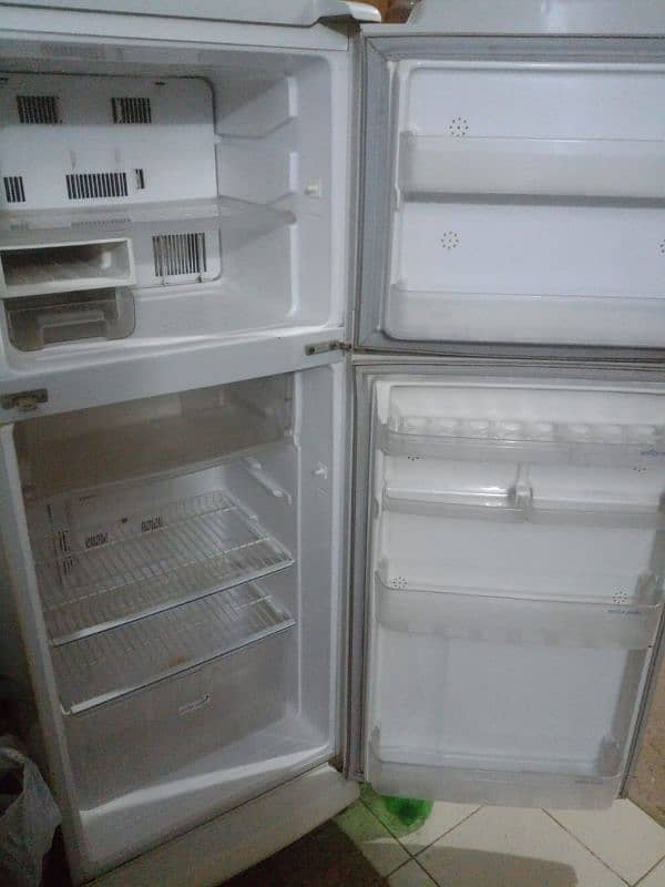 MITSUBISHI NO FROST REFRIGERATOR 4