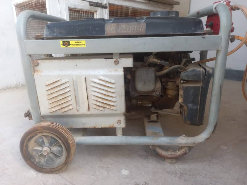 2.5 KVA Generator for Sale – Excellent Condition 4