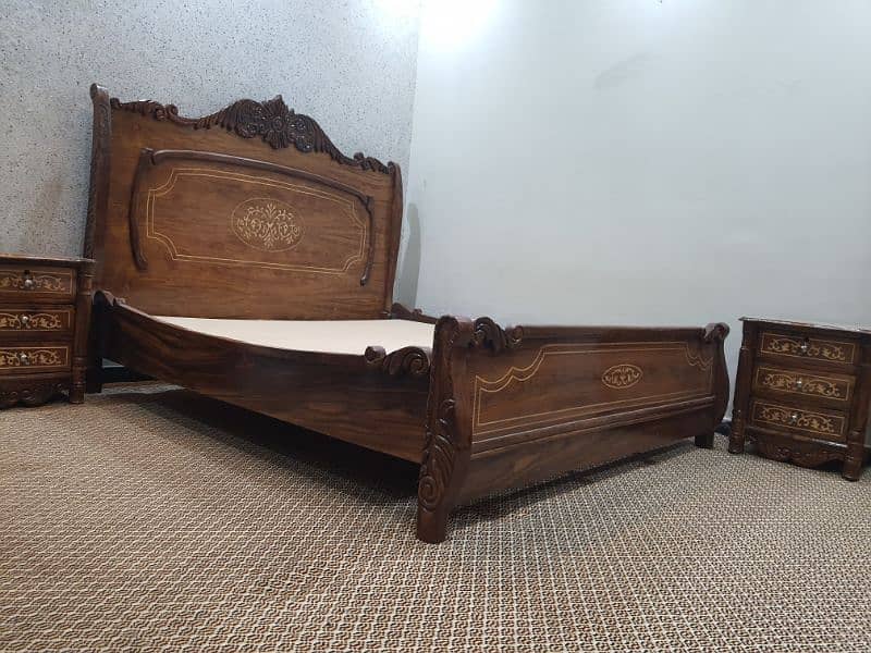 Seesham wood Bed set brand new Not used King size (call only) 3