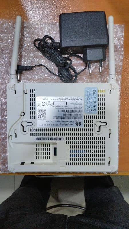 HG8546M fiber optic WiFi Router Epon Gpon Xpon Supported 3