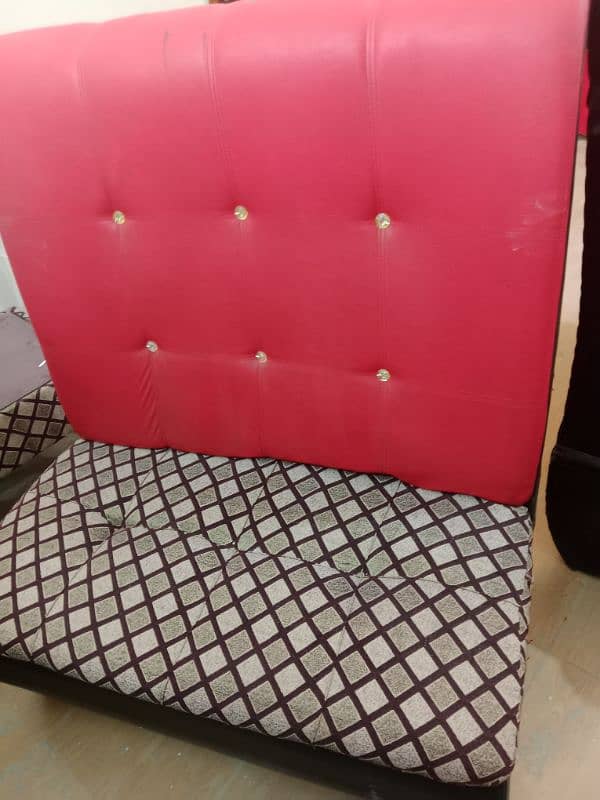 8 seats Ragzeen and clothis 0