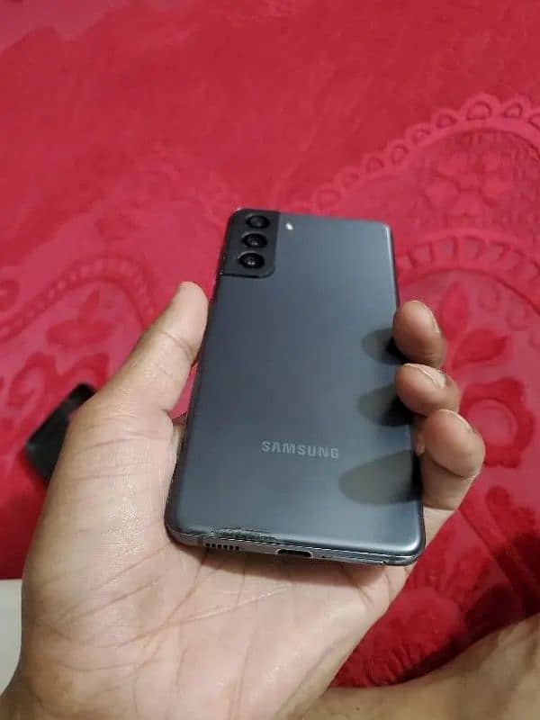 SAMSUNG S21 NON PTA URGENTLY SELL KRNA HAI! 0