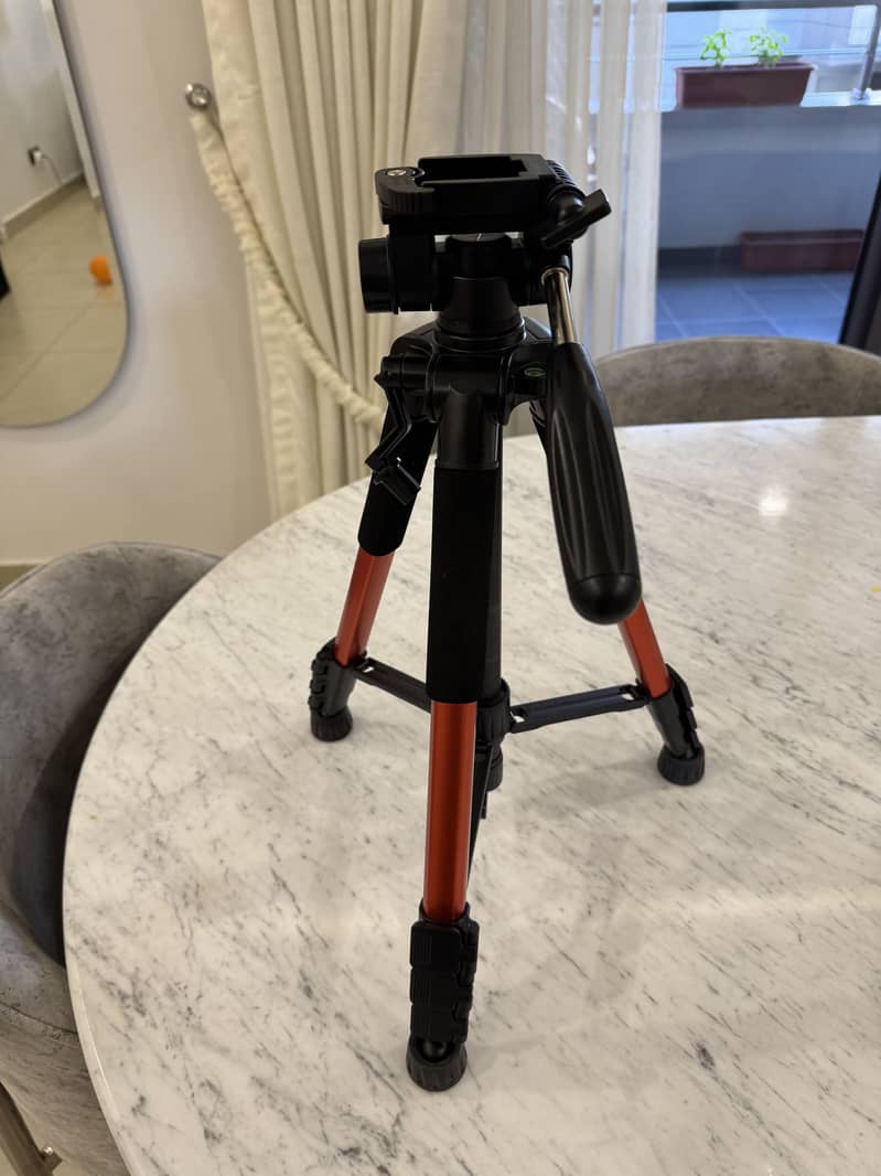 Tripod stand 1