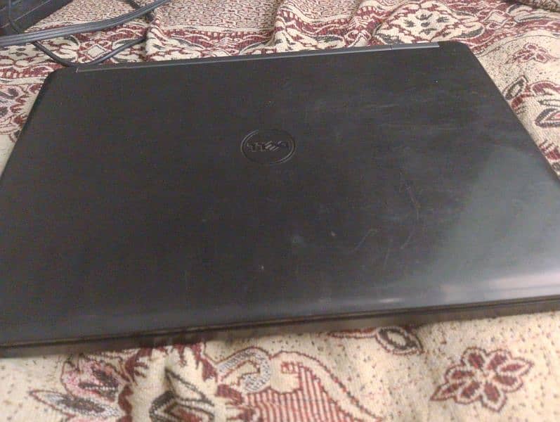 Dell Latitude 15440 - Intel Core i5, 8GB RAM, 128GB SSD +320 GB 0