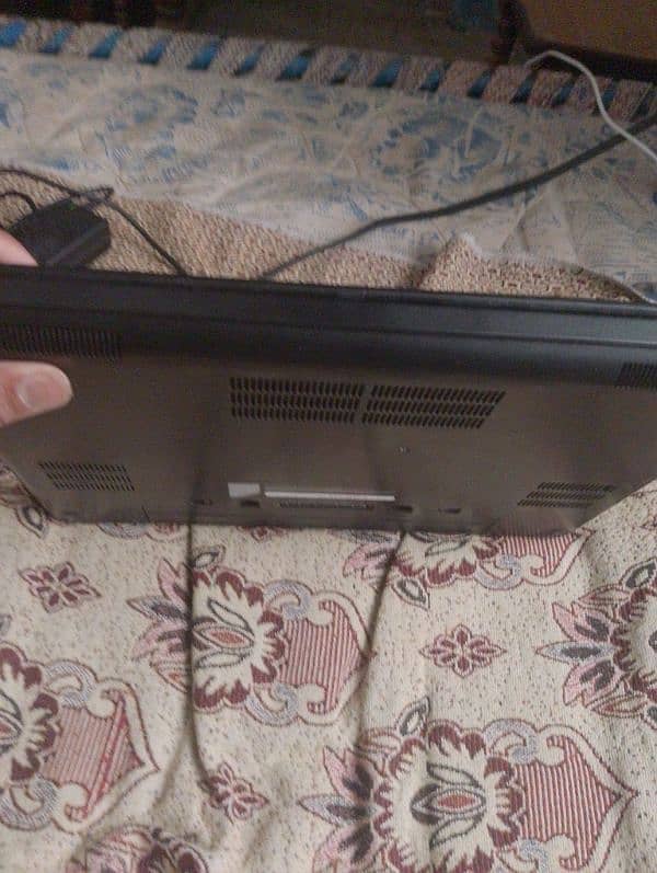 Dell Latitude 15440 - Intel Core i5, 8GB RAM, 128GB SSD +320 GB 3