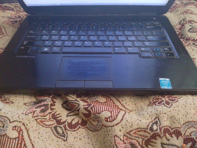 Dell Latitude 15440 - Intel Core i5, 8GB RAM, 128GB SSD +320 GB 4
