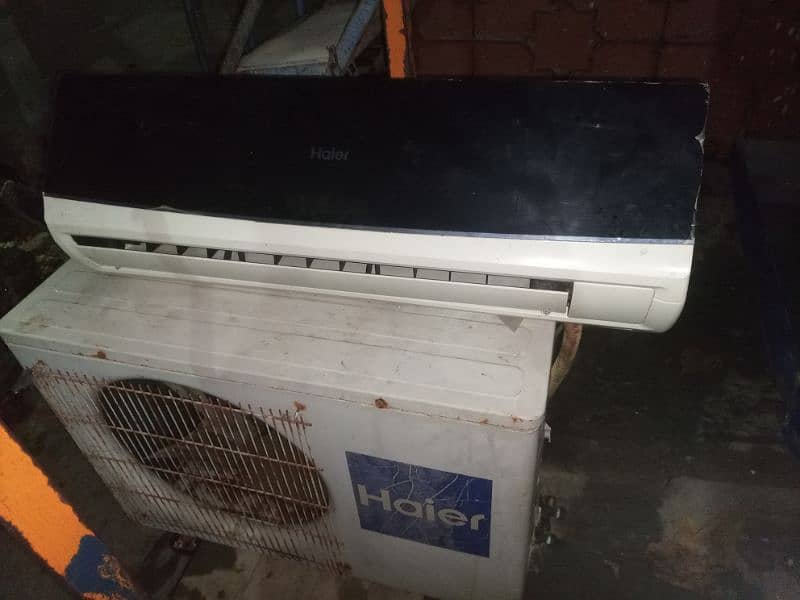 haier split Ac. sell good condition working is good . 0