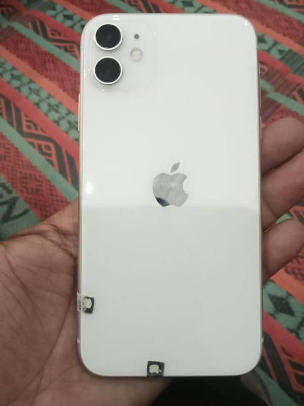 I Phone 11 in lush new condition non pta B. H 90% 1