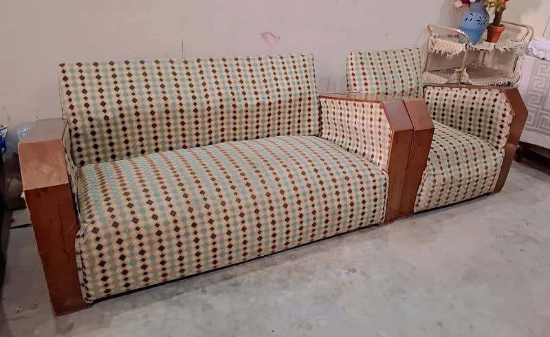 urgent sofa for sale 0