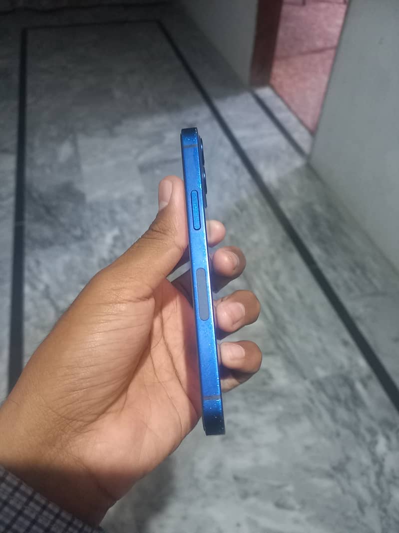 Iphone 12 mini (Exchange possible) 7