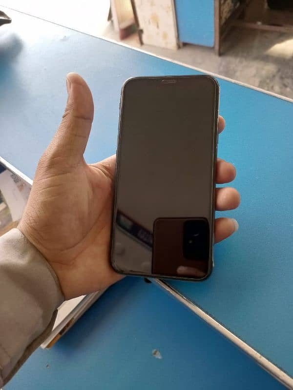 i phone x 64GB 1