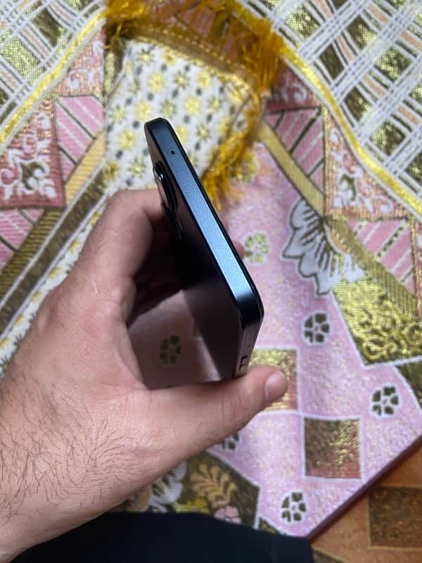 Oppo F21 Pro 5G 4