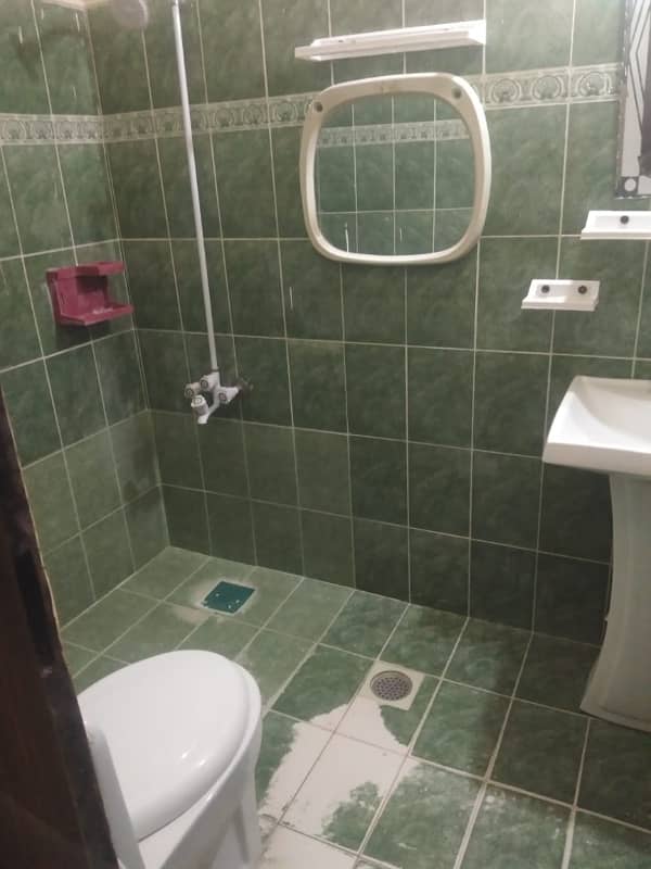 Beautiful House 5 Marla For Sale In Johar Twn Lhr Block L Ideal Location For Residence 15