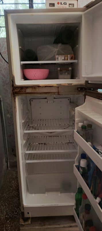 dawlance fridge 2