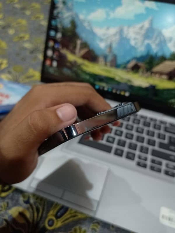 iphone 13 pro max 3
