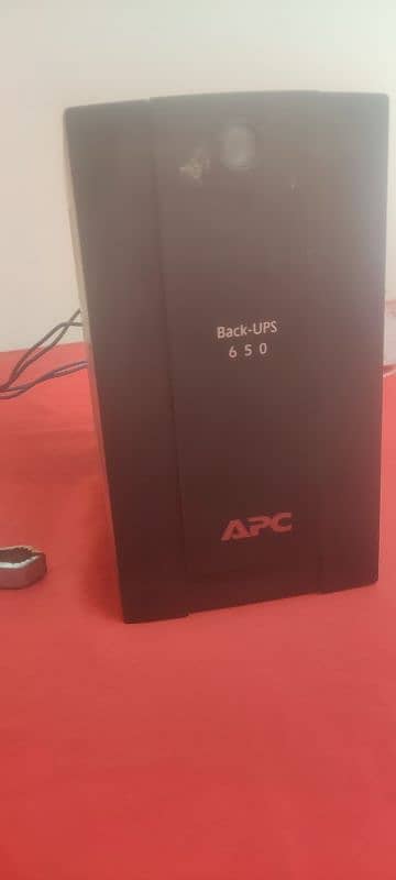 APC 650VA UPS 0