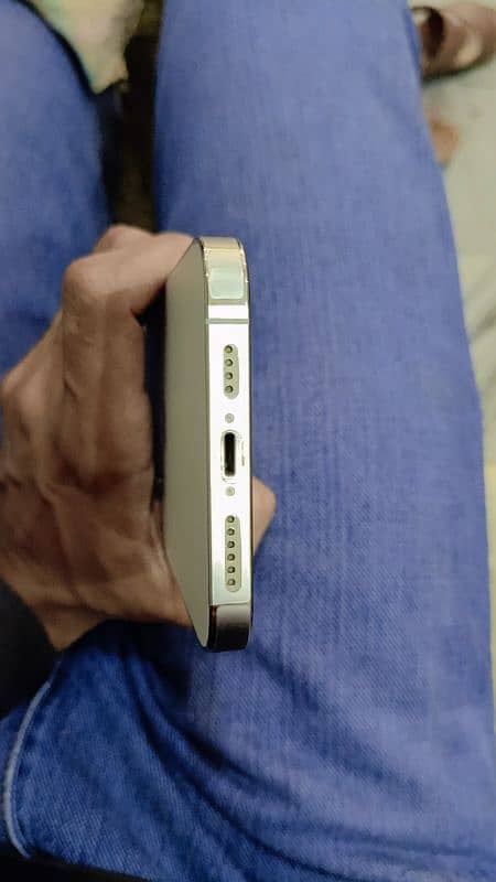 Iphone 13 pro max PTA Approved 256gb lush condition 1