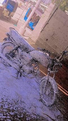 hmry Yaha CD 70 bike rent par available hai