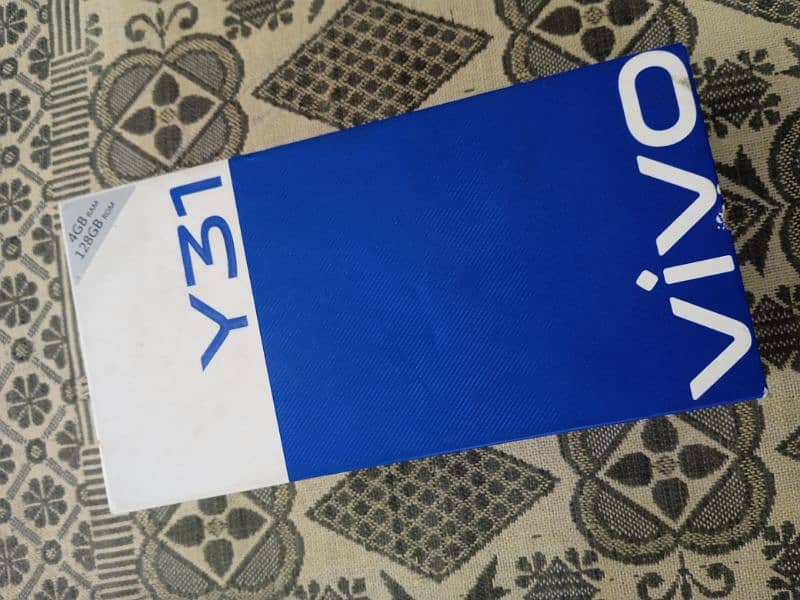 vivo y31 4Gb 128Gb box available with normal price 2