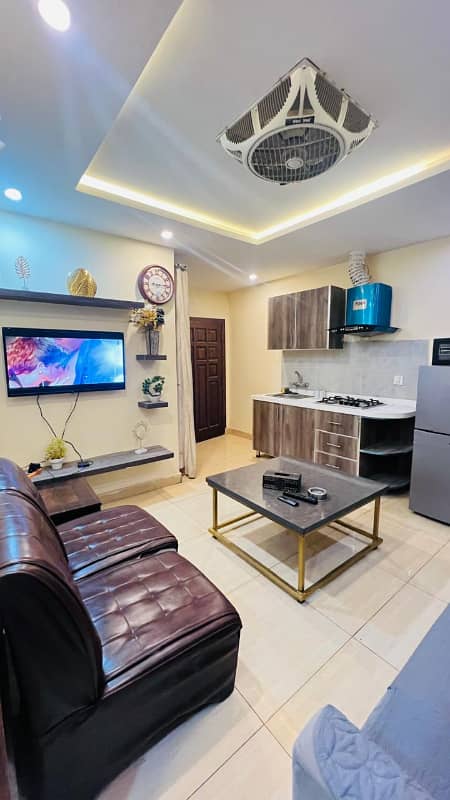 One Bedroom Vip apartment available on daily basis in bahria town LHR 16