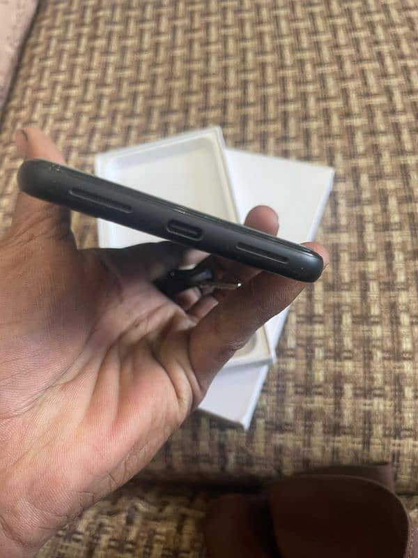 Google pixel 4xl (with box and charger) 3