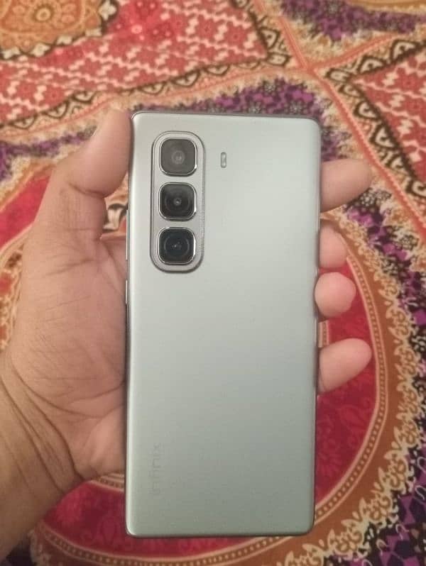 Infinix HOT 50 Pro+ condition 10 / 10 0