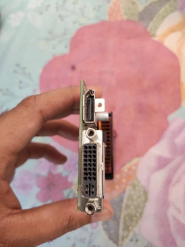 2 GB AMD R7 series 200 Graphic card 03063879596 واٹس ایپ 1
