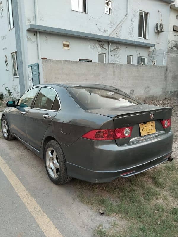Honda Accord 2004 3