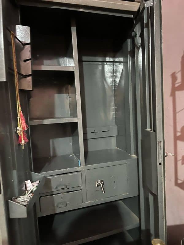 wardrobe 2