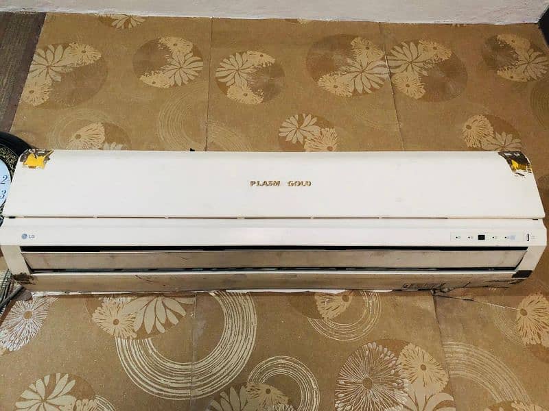 1.5 ton AC good condition 0
