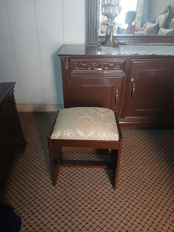Dressing table 2