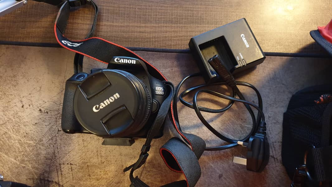 Canon 1300D in a very excellent condition 10/10 bought it from dubai 4