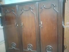 Suitingalmari for sale