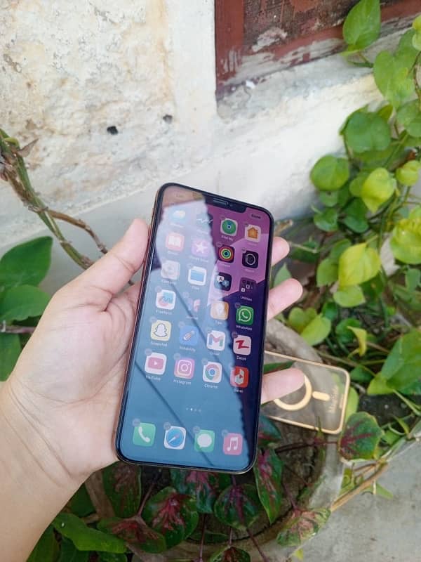 IPhone Xs Max Non PTA 2