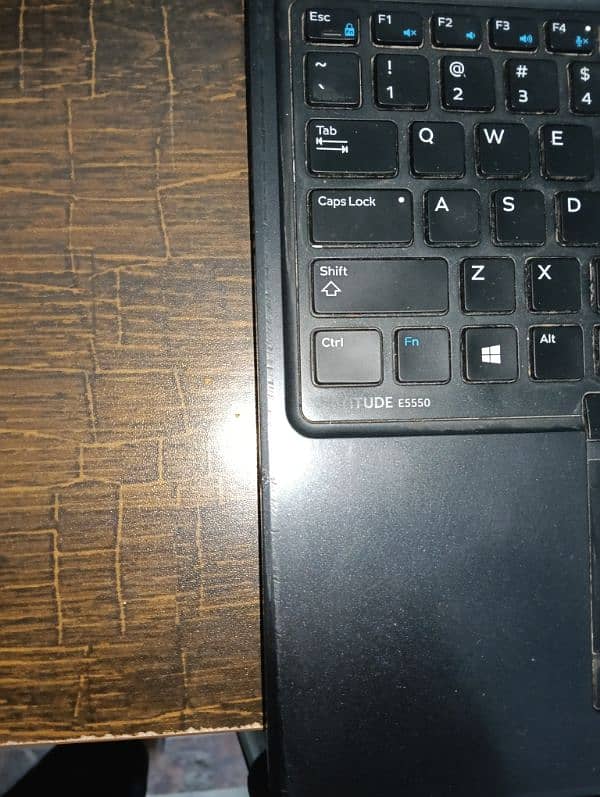 Dell Latitude e5550 1