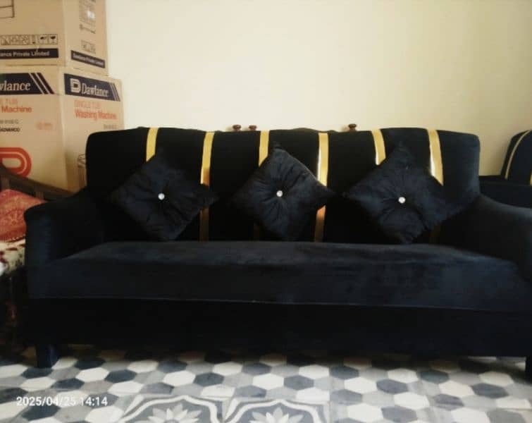 5 Seater Sofa 1