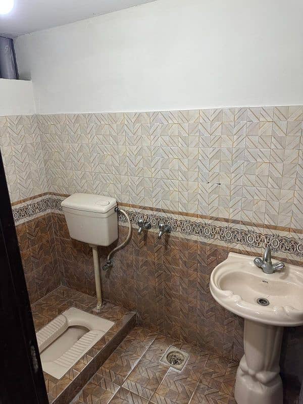 Almost  450 SF 1st floor Apartment 4
