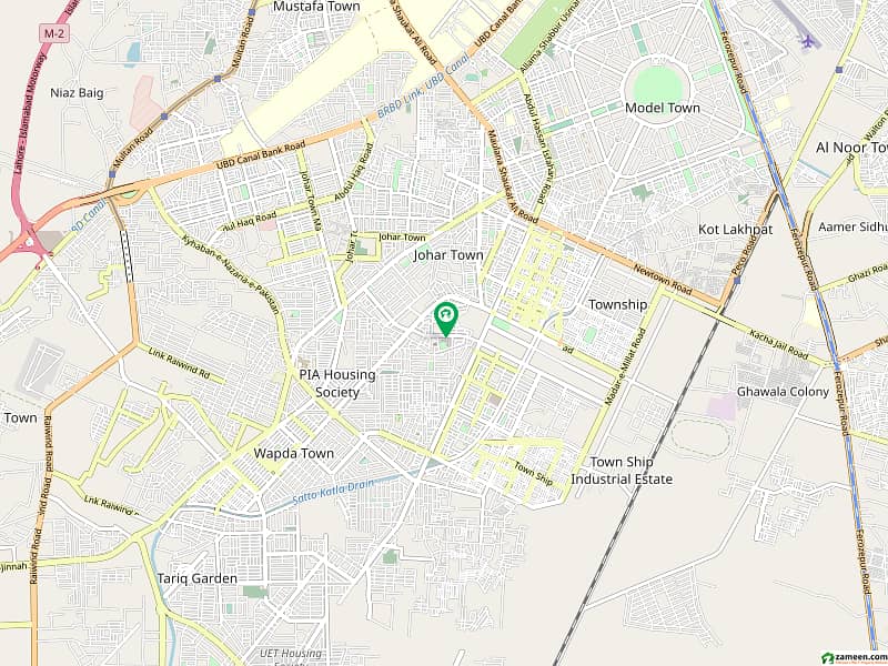 5 MARLA HOSTEL FOR SALE ON MAIN UMT ROAD. 4 STORY CONSTRUCTED. 5 LAC 60 K CURRENT RENT INCOME. ALL FACILITIES AVAILABLE. 0