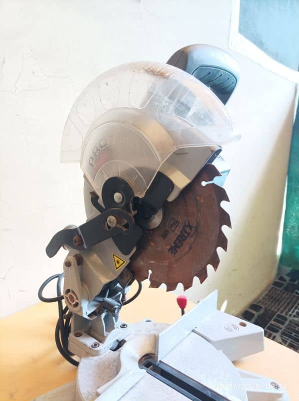 Xtreme Mitre Saw with Laser 1