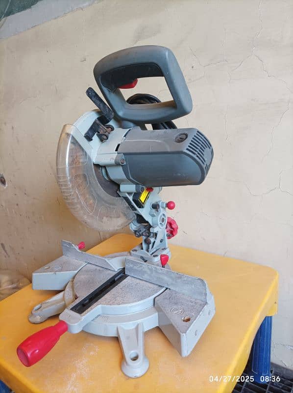 Xtreme Mitre Saw with Laser 2