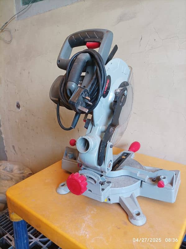Xtreme Mitre Saw with Laser 3