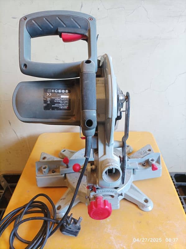 Xtreme Mitre Saw with Laser 4