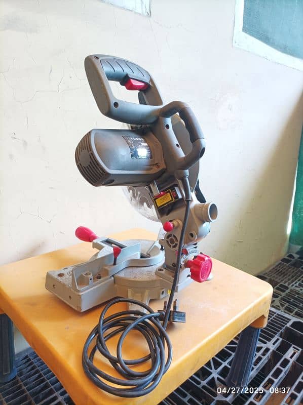 Xtreme Mitre Saw with Laser 5