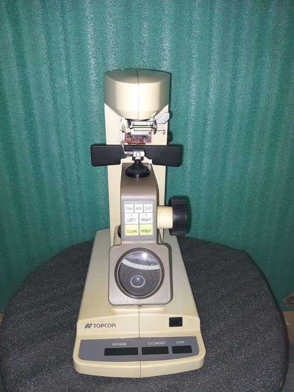 Lens Meter 0