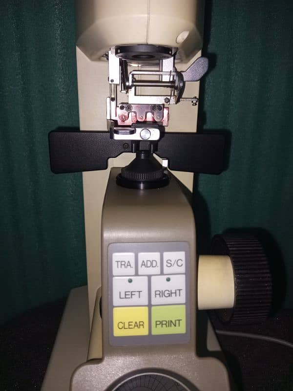 Lens Meter 3