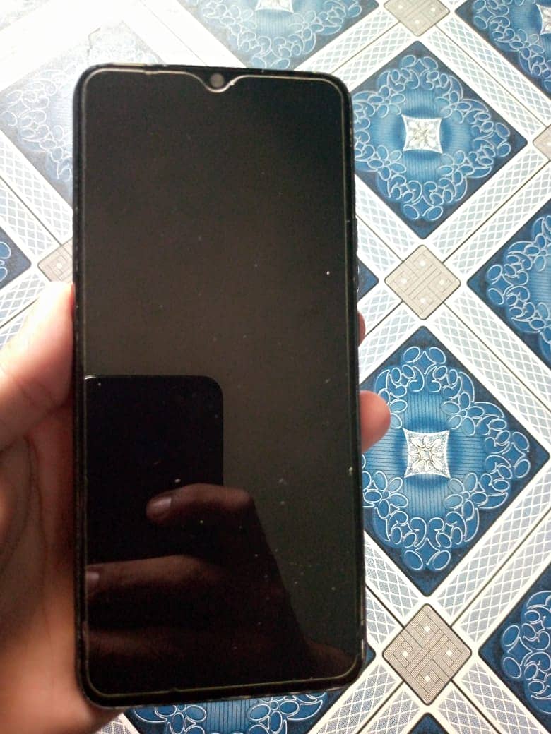 Tecno Pouvoir 4 1