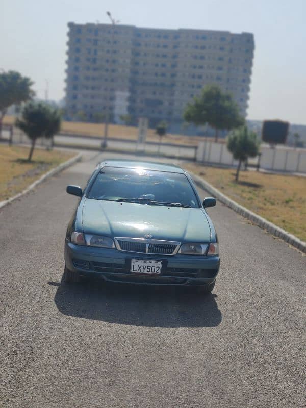 Nissan Sunny 2001 1